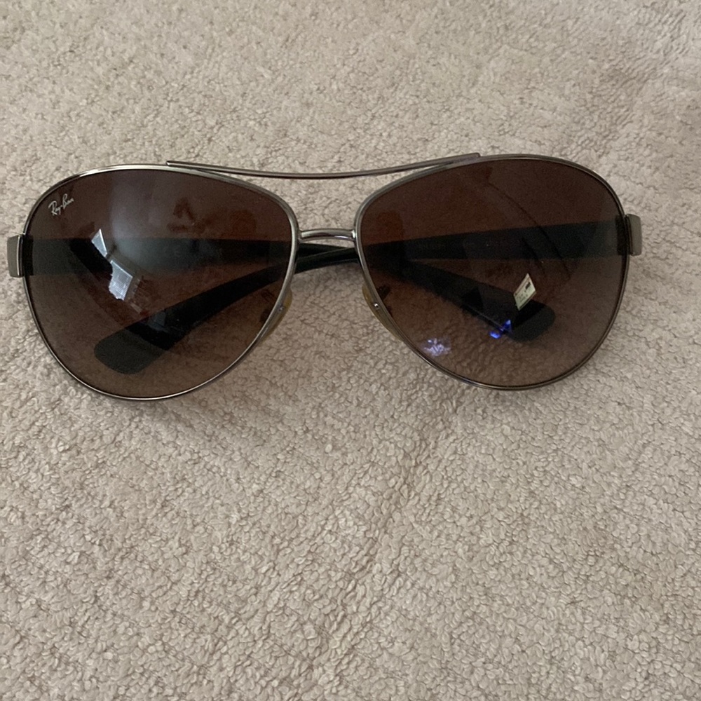 Men’s Ray Ban sunglasses